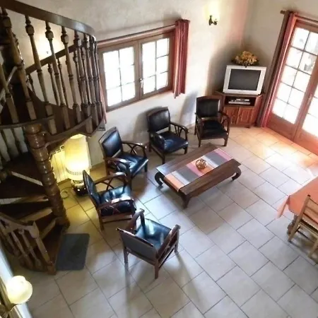 Vakantiehuis Saint-michel, 4 Pieces, 6 Personnes - Fr-1-483-44 *